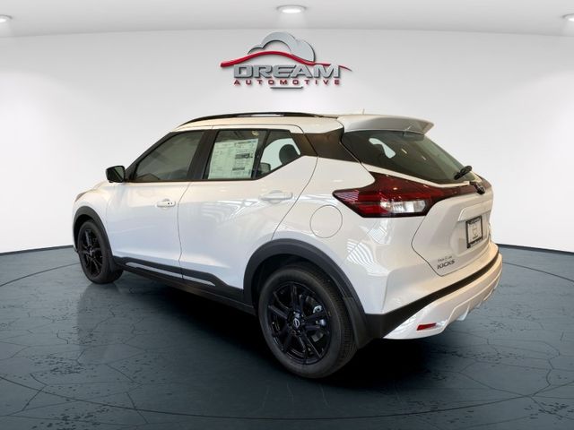 2024 Nissan Kicks SR