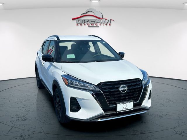 2024 Nissan Kicks SR