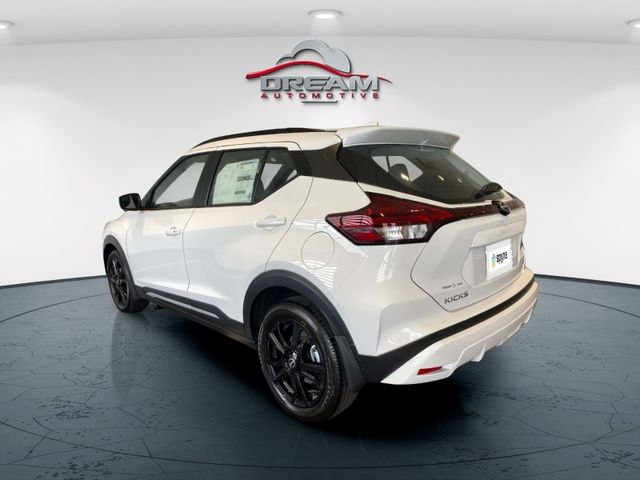 2024 Nissan Kicks SR