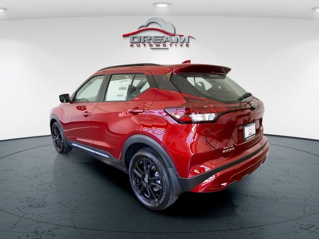 2024 Nissan Kicks SR