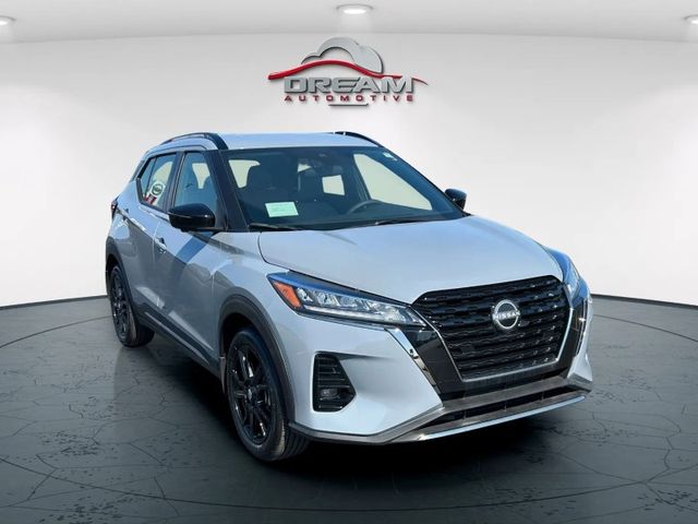 2024 Nissan Kicks SR