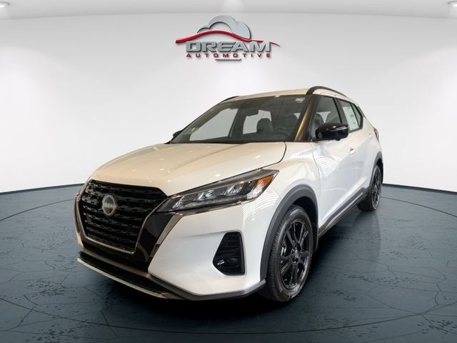 2024 Nissan Kicks SR