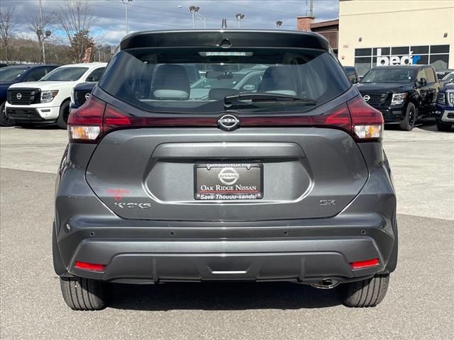 2024 Nissan Kicks SR