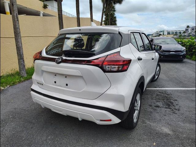 2024 Nissan Kicks S