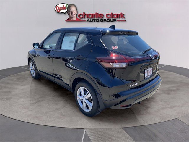 2024 Nissan Kicks S