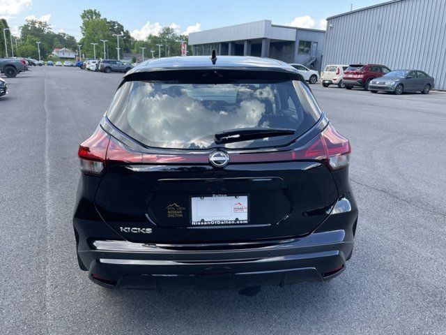 2024 Nissan Kicks S