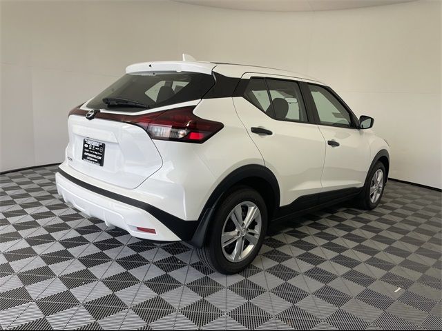 2024 Nissan Kicks S