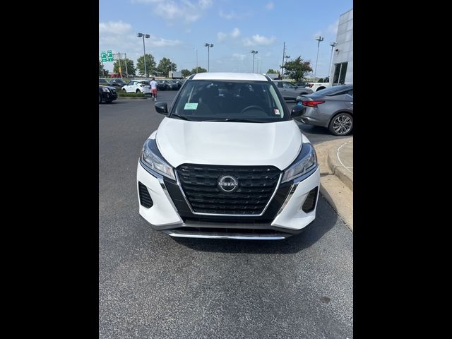 2024 Nissan Kicks S