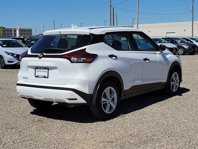 2024 Nissan Kicks S