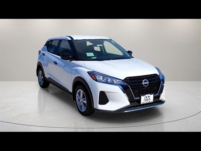 2024 Nissan Kicks S