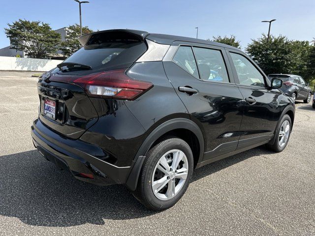 2024 Nissan Kicks S