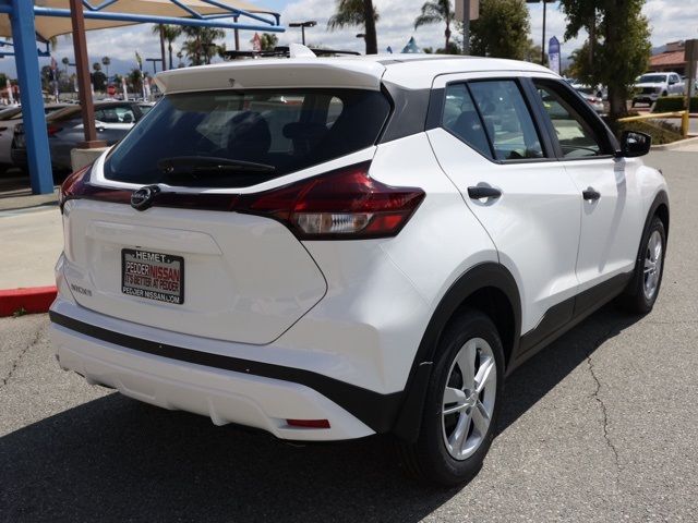 2024 Nissan Kicks S