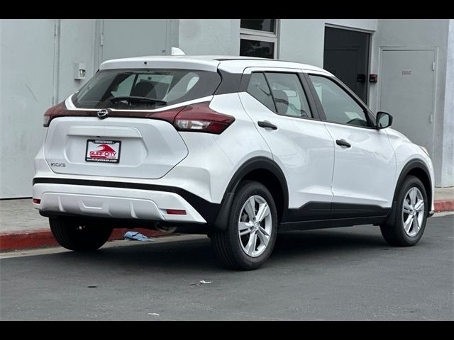 2024 Nissan Kicks S