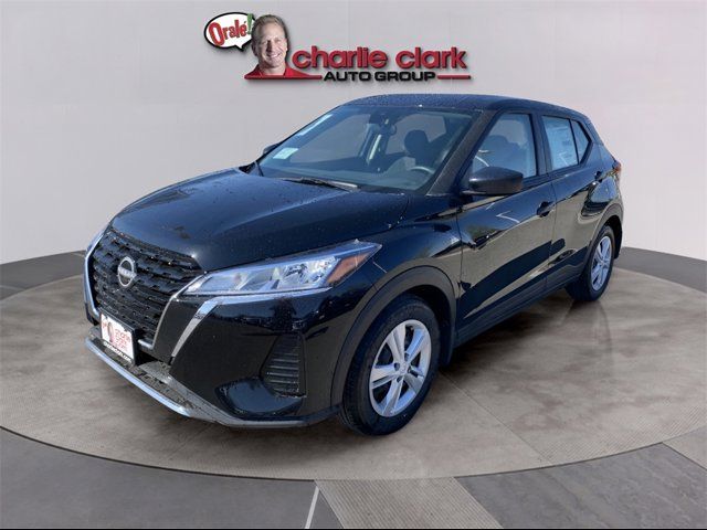 2024 Nissan Kicks S