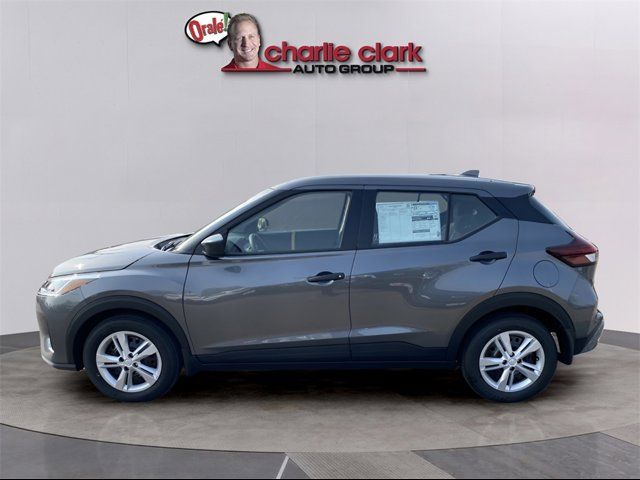 2024 Nissan Kicks S