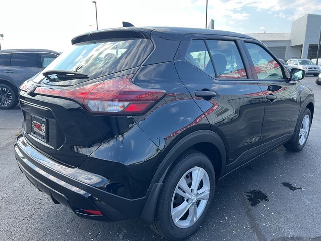 2024 Nissan Kicks S