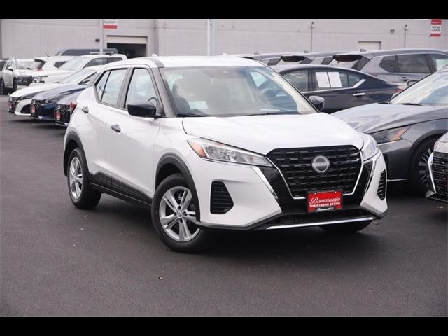 2024 Nissan Kicks S