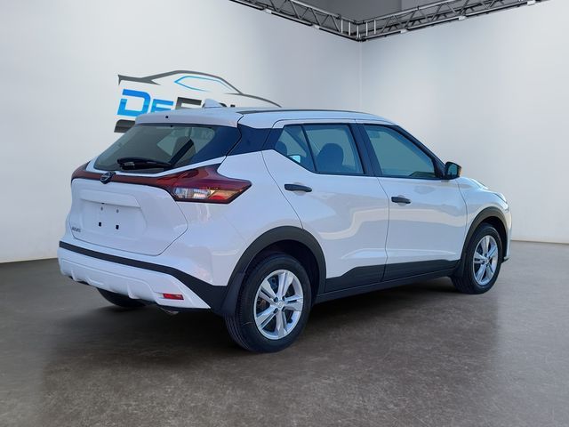 2024 Nissan Kicks S