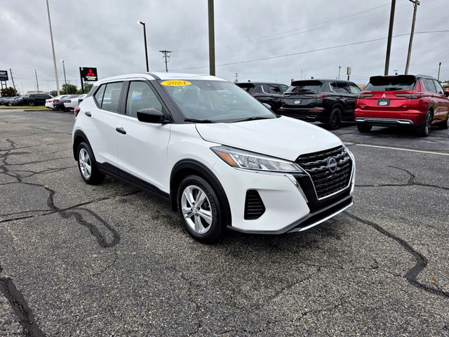 2024 Nissan Kicks S