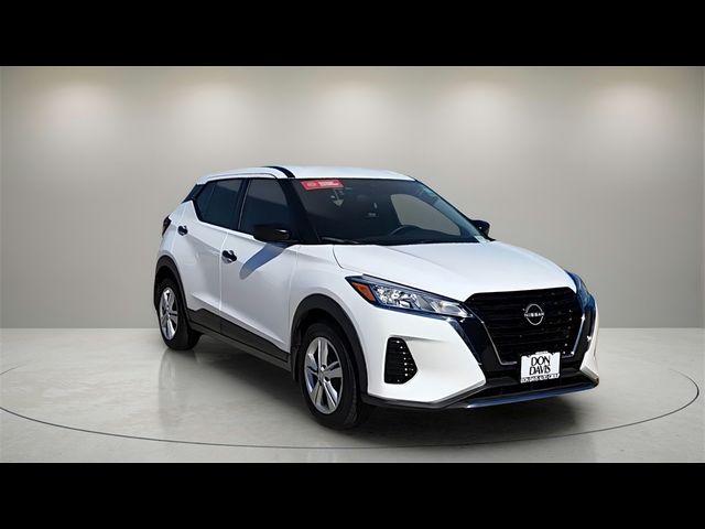 2024 Nissan Kicks S