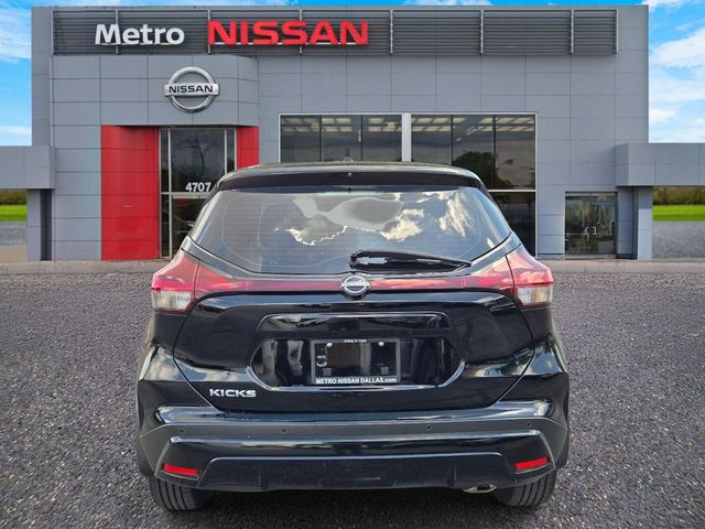 2024 Nissan Kicks S