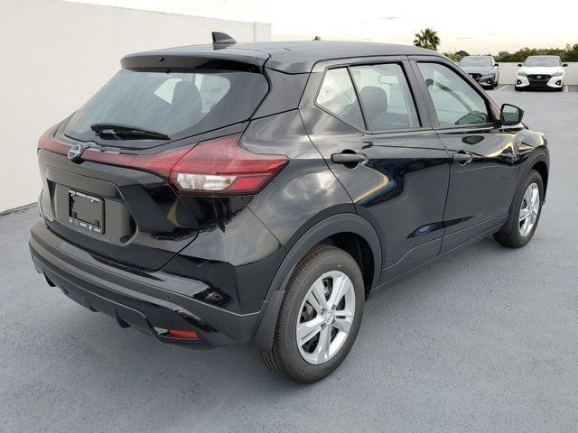 2024 Nissan Kicks S