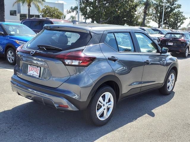 2024 Nissan Kicks S