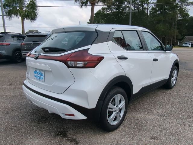 2024 Nissan Kicks S