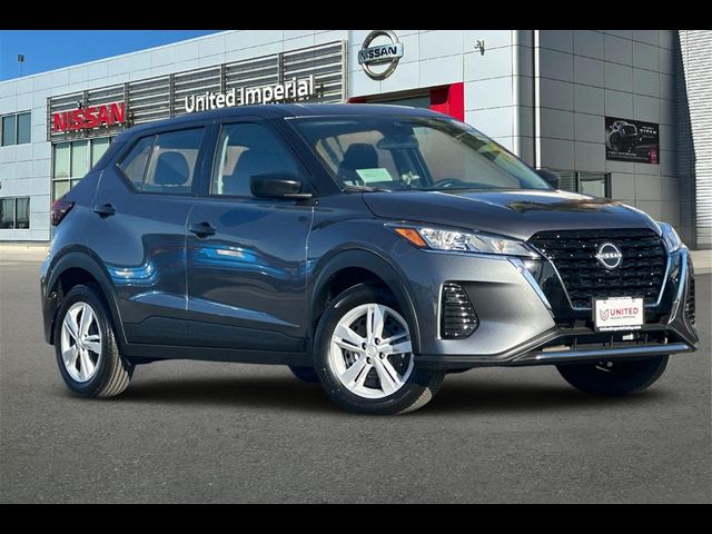 2024 Nissan Kicks S