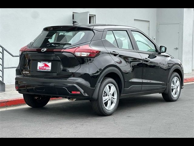 2024 Nissan Kicks S