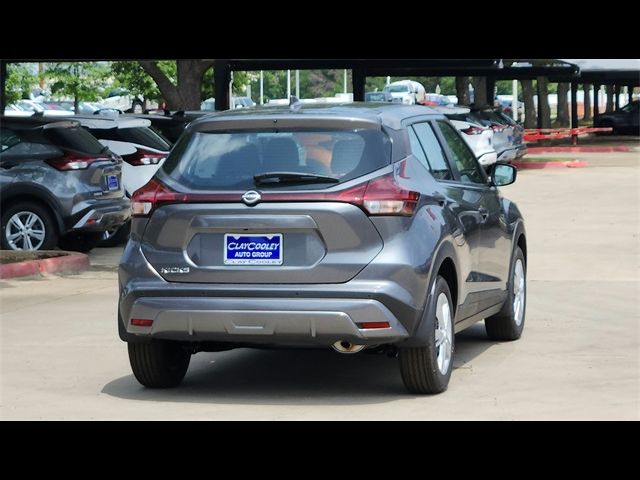 2024 Nissan Kicks S