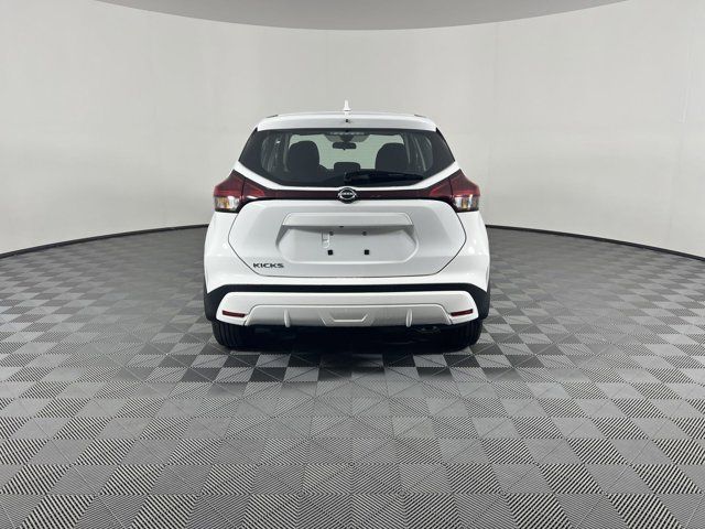 2024 Nissan Kicks S