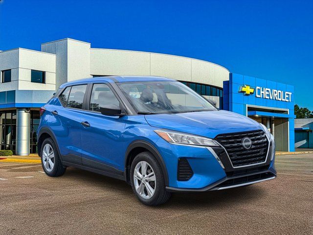 2024 Nissan Kicks S