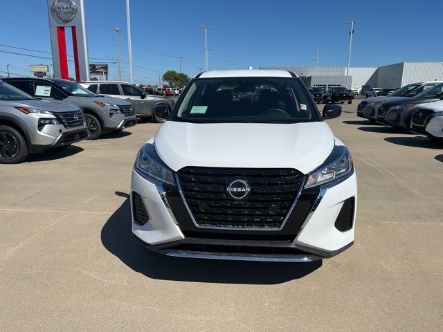 2024 Nissan Kicks S