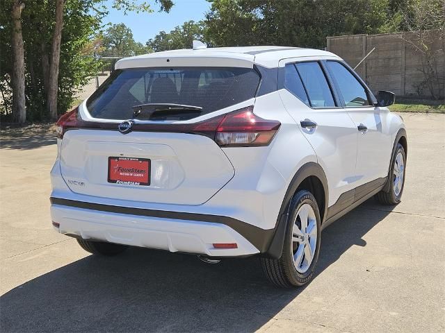 2024 Nissan Kicks S