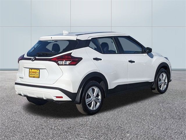 2024 Nissan Kicks S