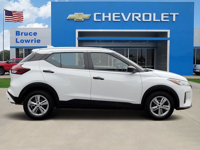 2024 Nissan Kicks S