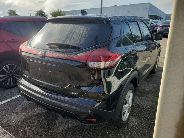 2024 Nissan Kicks S