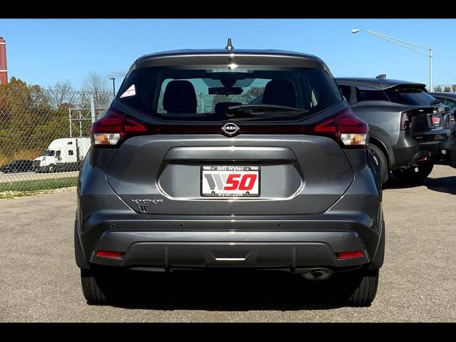 2024 Nissan Kicks S