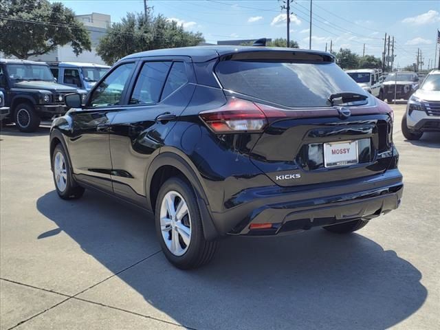 2024 Nissan Kicks S