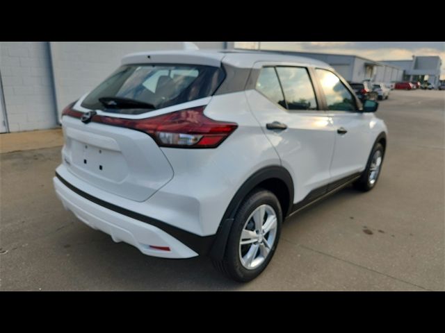 2024 Nissan Kicks S