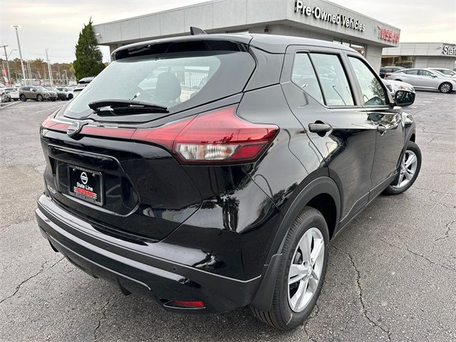 2024 Nissan Kicks S