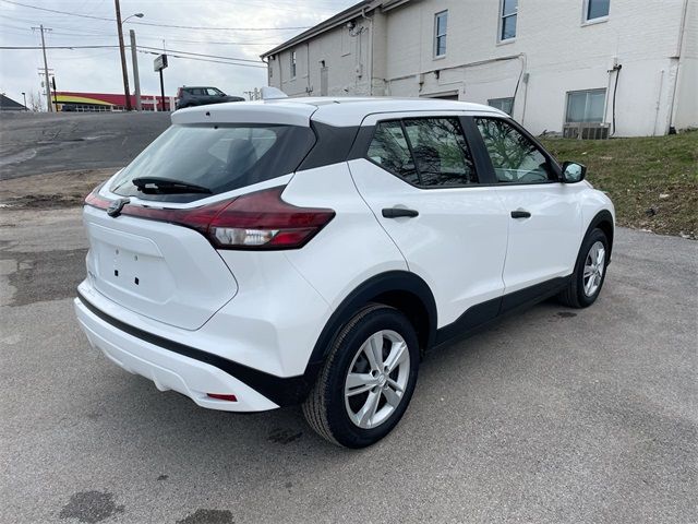 2024 Nissan Kicks S