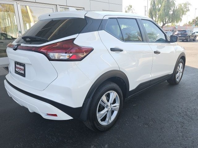 2024 Nissan Kicks S