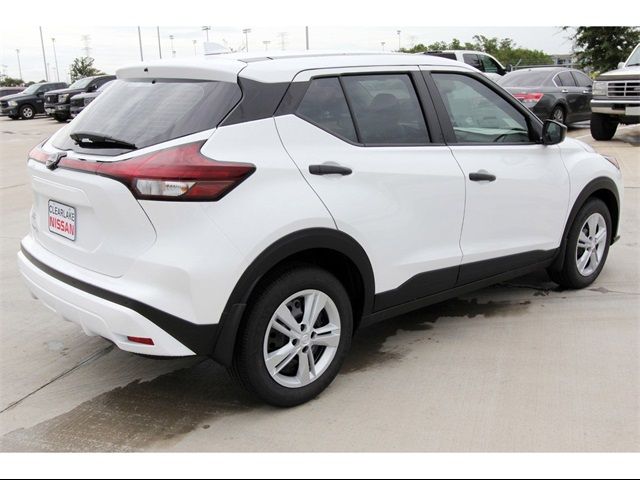 2024 Nissan Kicks S