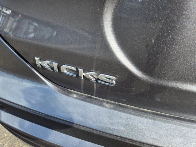 2024 Nissan Kicks S