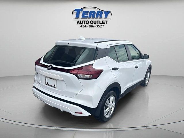 2024 Nissan Kicks S
