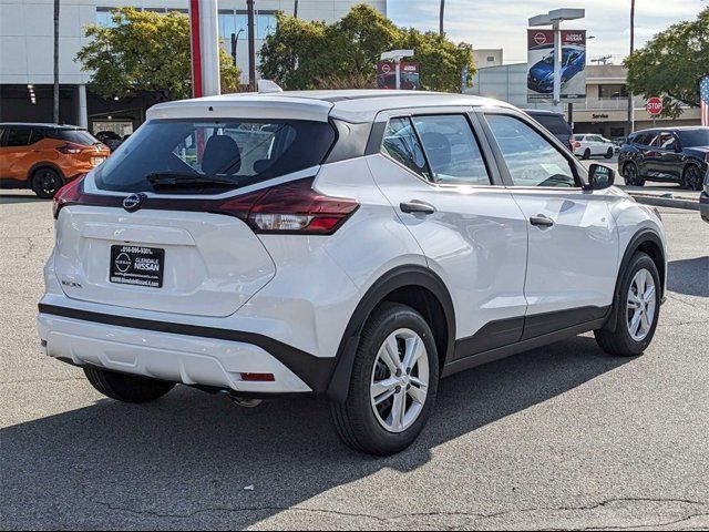 2024 Nissan Kicks S