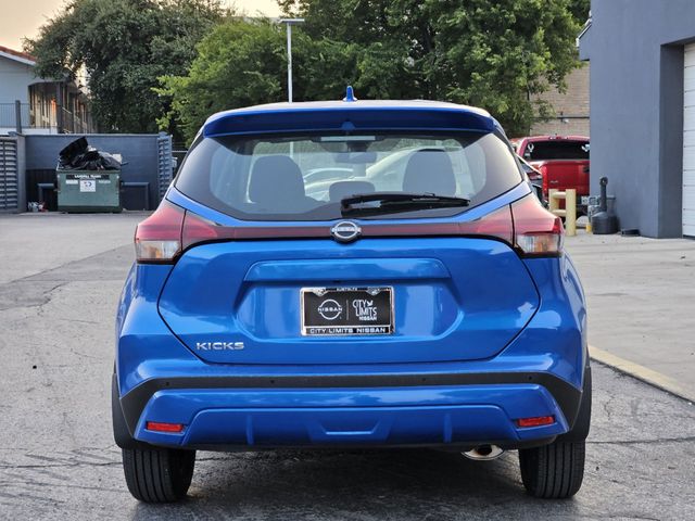 2024 Nissan Kicks S