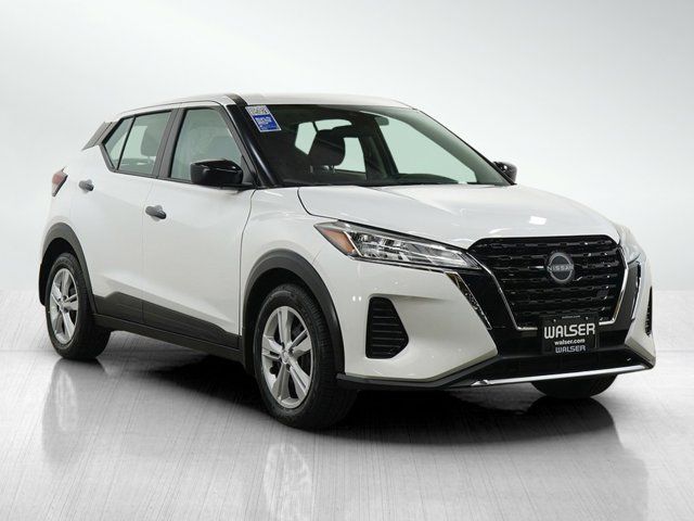2024 Nissan Kicks S